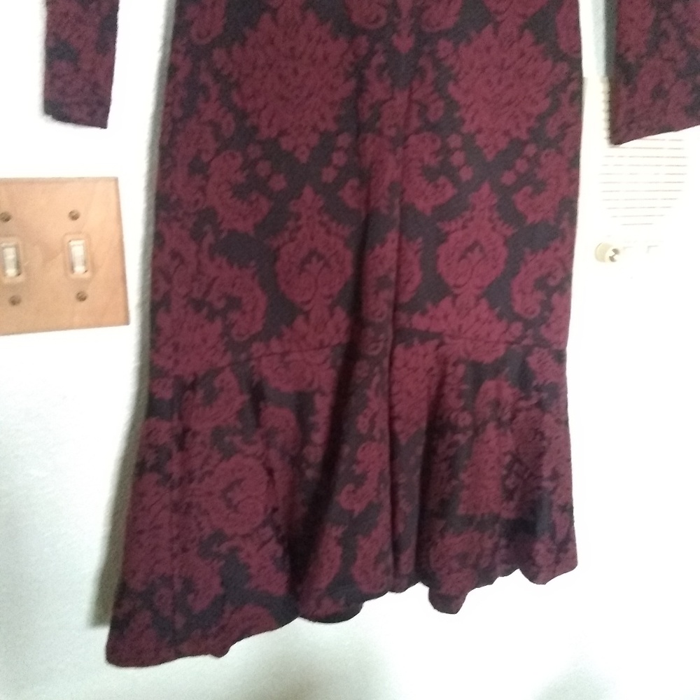 Dress - Picture 2 of 6